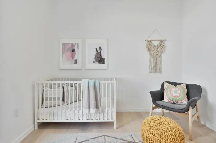 10 Desain Kamar Bayi dan Orang Tua yang Elegan dan Fungsional