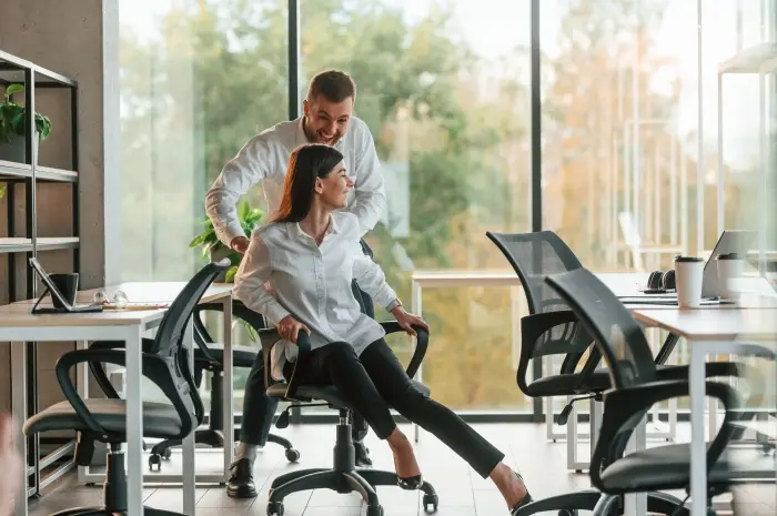 Gunakan Kursi Ergonomis yang Dapat Disesuaikan