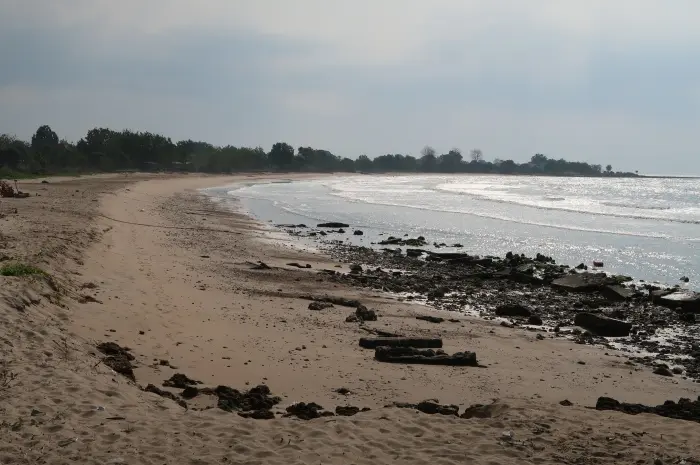 Pantai Terindah di Madura yang Menawarkan Pengalaman Liburan Tidak Terlupakan