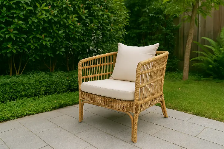 Kursi Taman Minimalis dari Rotan